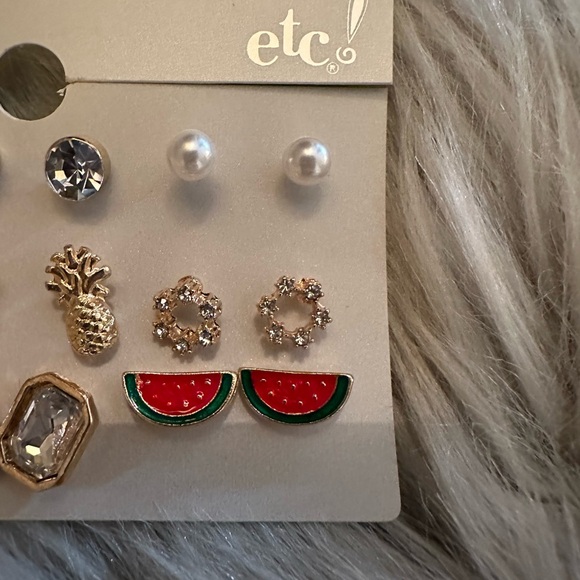 Set of earrings NWT - Picture 4 of 5